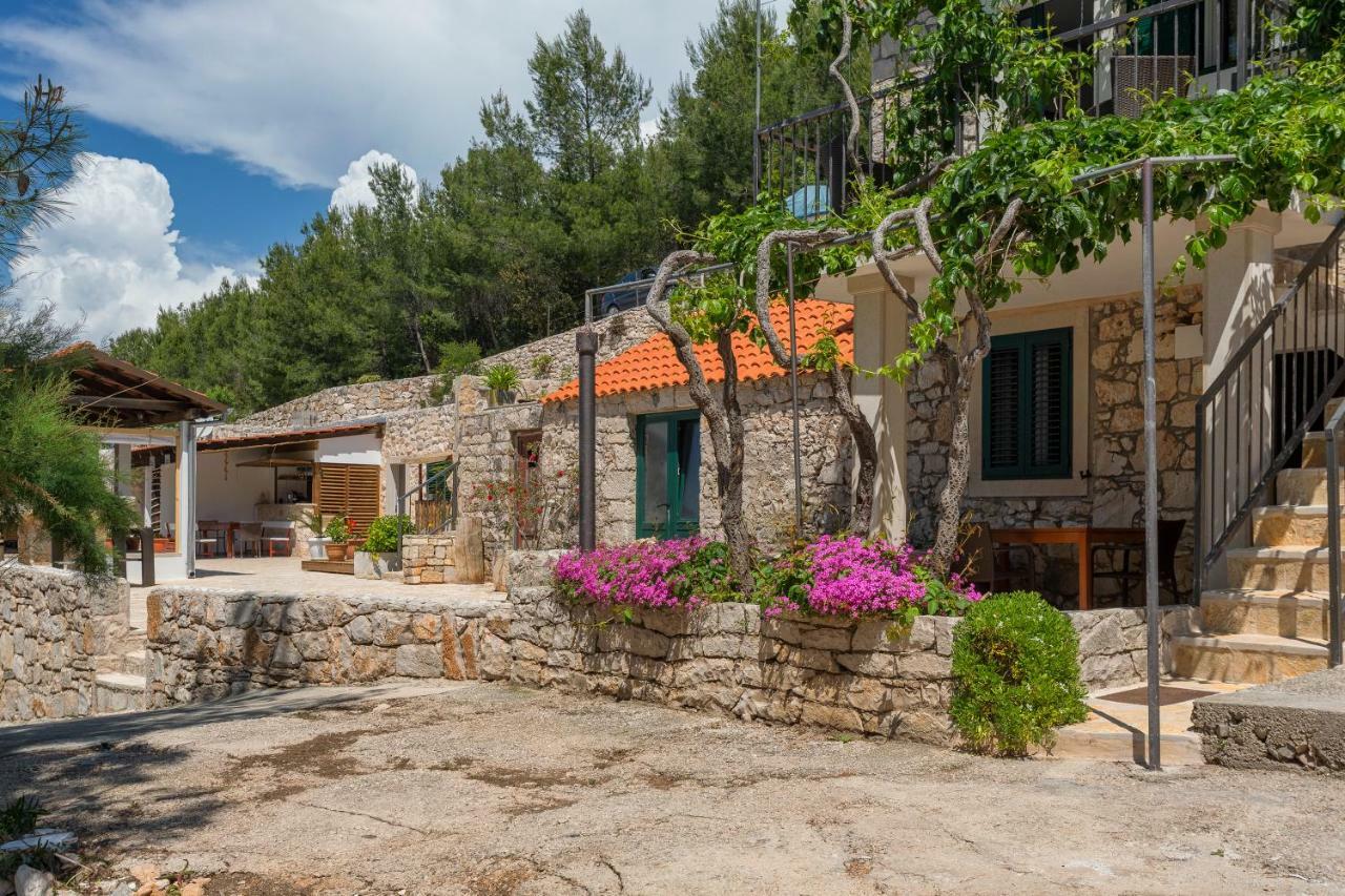 Golden Bay Hvar ฮวาร์ ภายนอก รูปภาพ