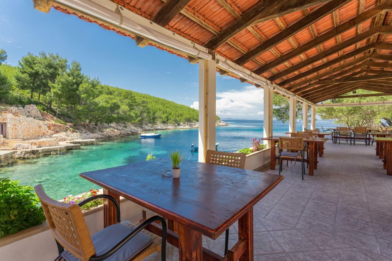 Golden Bay Hvar ฮวาร์ ภายนอก รูปภาพ