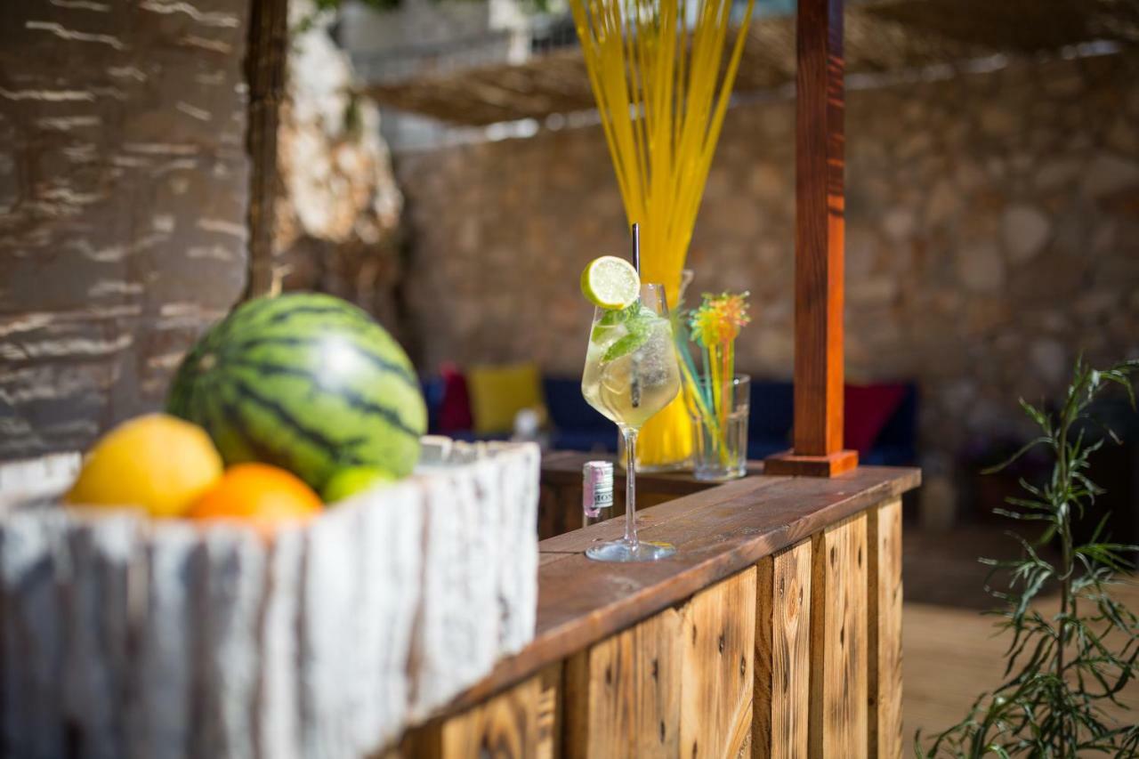 Golden Bay Hvar ฮวาร์ ภายนอก รูปภาพ