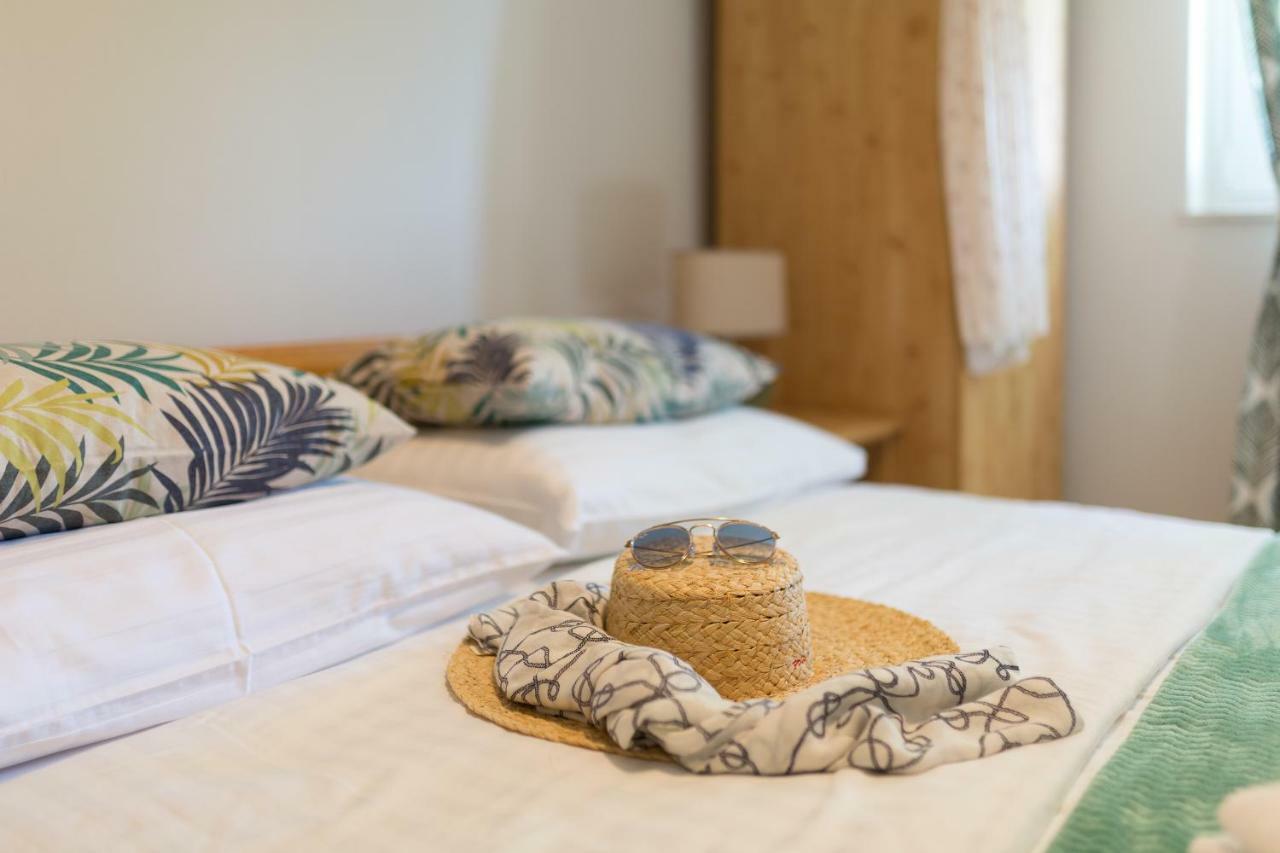 Golden Bay Hvar ฮวาร์ ภายนอก รูปภาพ