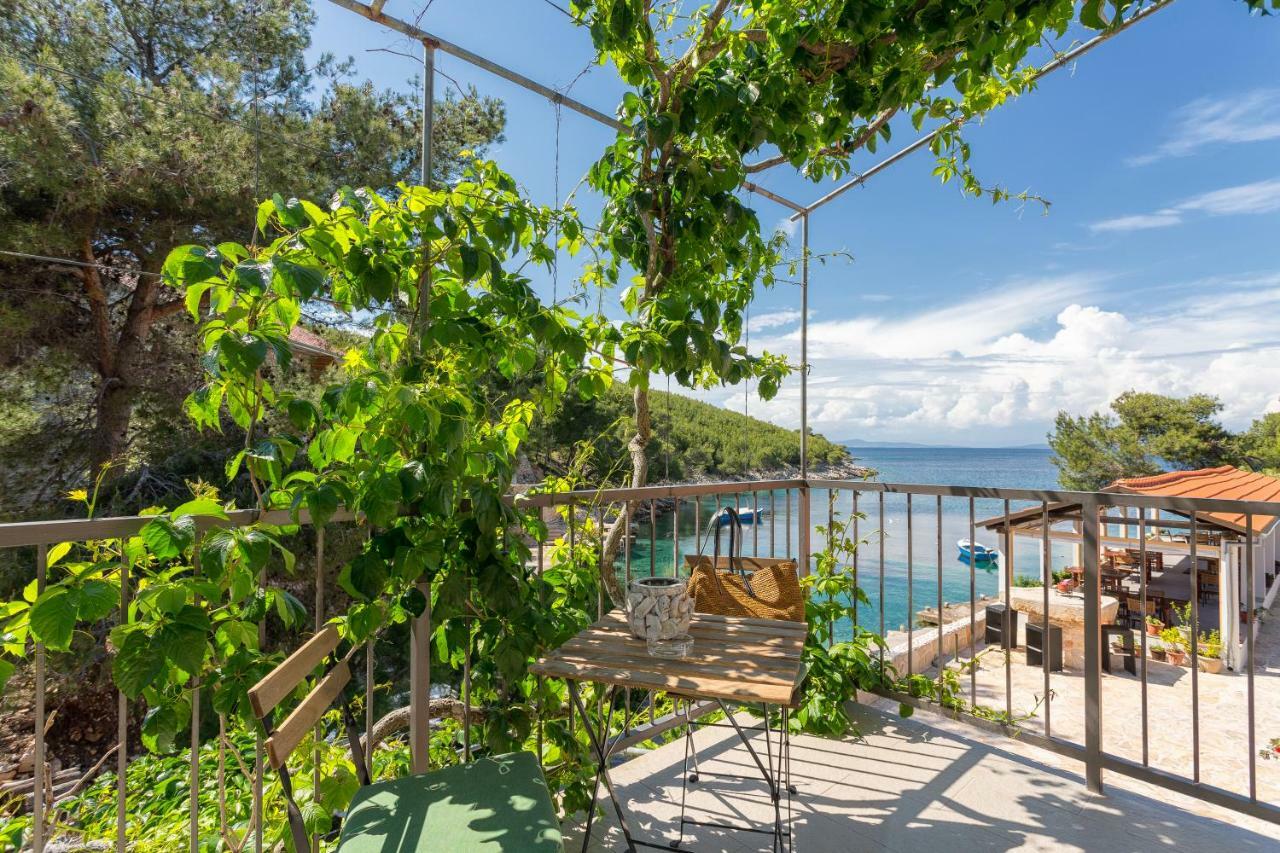Golden Bay Hvar ฮวาร์ ภายนอก รูปภาพ